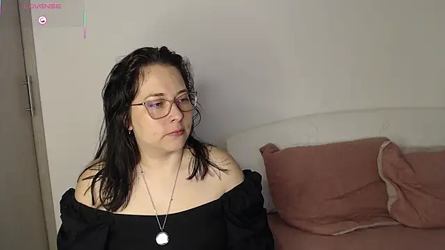 May Carlier online show from 04/05/26, 02:53