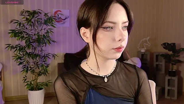 Lazzy Lizzy online show from 12/14/24, 02:42