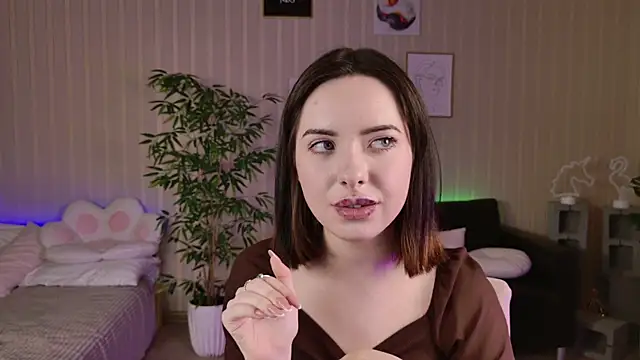 Lazzy Lizzy online show from 01/12/25, 06:27