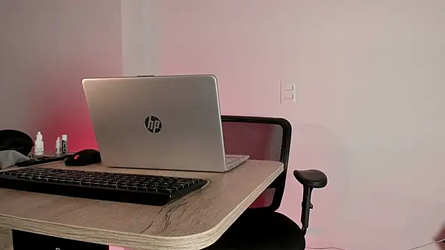 Snapshot of pablo-rincon95 chatting on 01/21/25, 11:24 pablo-rincon95 online show from 01/21/25, 11:24