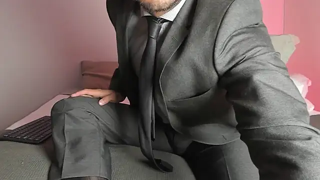 Snapshot of pablo-rincon95 chatting on 03/17/25, 11:42 pablo-rincon95 online show from 03/17/25, 11:42