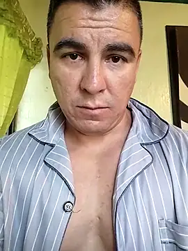 Snapshot of caramelodechile chatting on 03/16/25, 03:17 caramelodechile online show from 03/16/25, 03:17