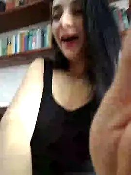 Snapshot of amellie_ros chatting on 12/19/24, 03:52 amellie ros online show from 12/19/24, 03:52