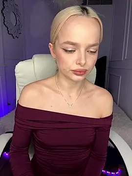 horny blondiee online show from 01/17/26, 05:38