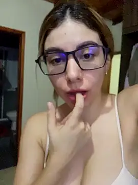 Snapshot of ARIA_SUGARUB chatting on 12/21/24, 10:40 ARIA SUGARUB online show from 12/21/24, 10:40