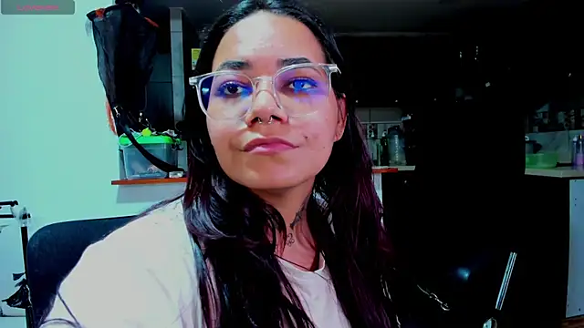 Mabelydani online show from 10/18/25, 10:43