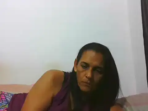 latinbrunettet online show from 12/18/24, 06:25