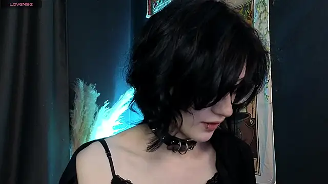 dark vamp  online show from 12/05/24, 09:17