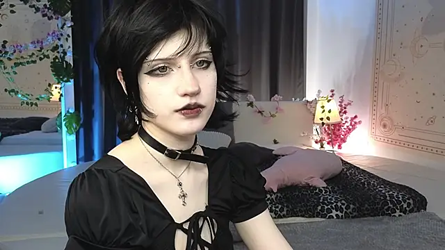 dark vamp  online show from 03/02/25, 11:39