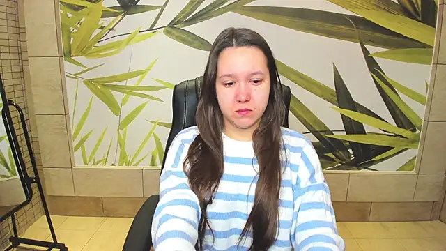 Mira Karter online show from 12/08/24, 01:35