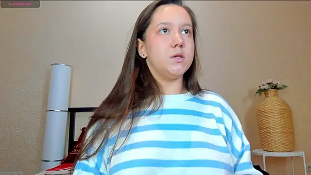 Mira Karter online show from 10/20/25, 11:43