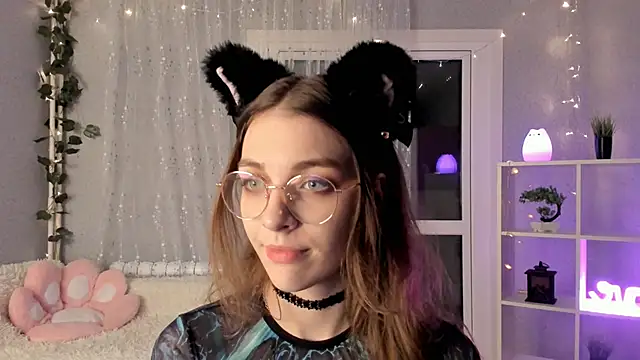 Snapshot of AraCopple chatting on 12/09/24, 11:24 AraCopple online show from 12/09/24, 11:24