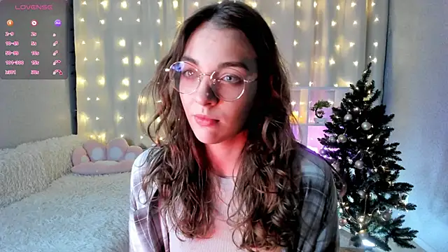 Snapshot of AraCopple chatting on 01/09/25, 06:15 AraCopple online show from 01/09/25, 06:15