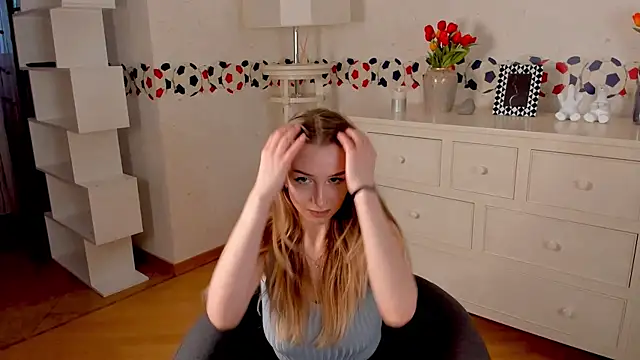 Snapshot of BreckAngwin chatting on 02/08/25, 02:49 BreckAngwin online show from 02/08/25, 02:49
