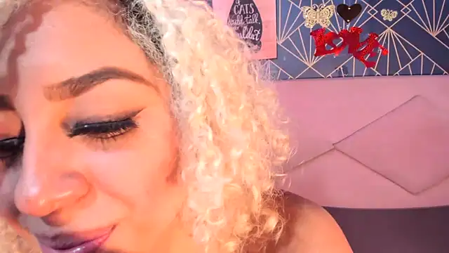 Lucy White   online show from 03/14/25, 09:21