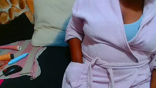 AfricanBigAssxx98 online show from 03/12/26, 01:28