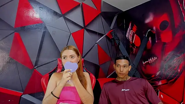 Hana and Zeta online show from 12/04/25, 12:14