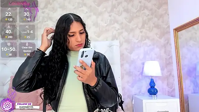 Eliza Thaylor   online show from 01/31/25, 03:11