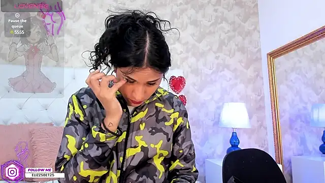 Eliza Thaylor   online show from 03/21/25, 11:44