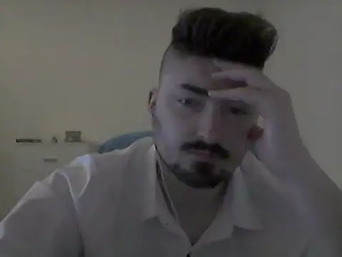 Snapshot of Hkl95555 chatting on 05/24/26, 01:05 Hkl95555 online show from 05/24/26, 01:05
