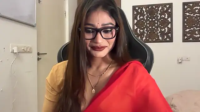 GoddessAnna online show from 11/18/25, 06:01