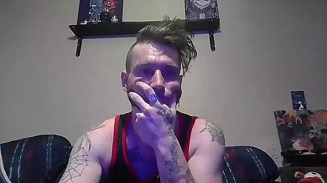 Snapshot of AlvinFoxx chatting on 01/05/25, 06:13 AlvinFoxx online show from 01/05/25, 06:13