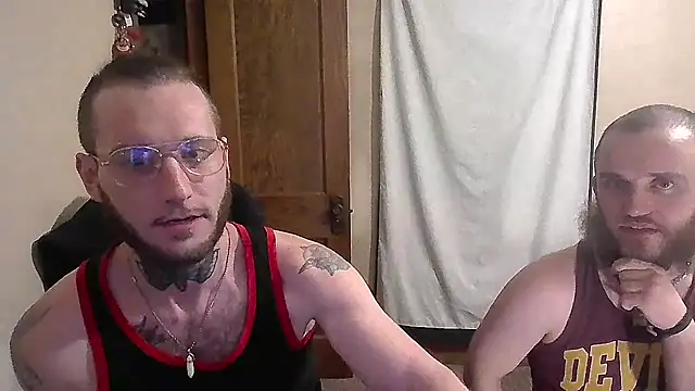 Snapshot of AlvinFoxx chatting on 01/18/25, 01:30 AlvinFoxx online show from 01/18/25, 01:30