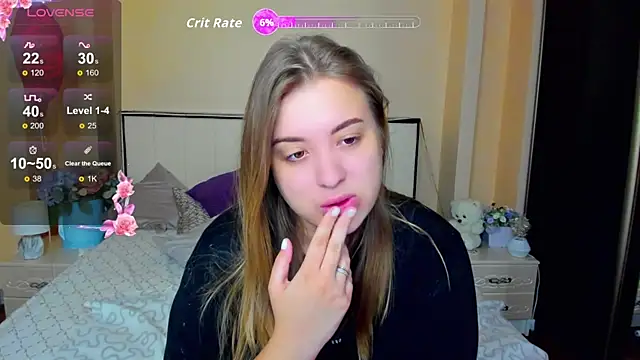 Snapshot of AlexissM chatting on 10/13/25, 11:43 AlexissM online show from 10/13/25, 11:43