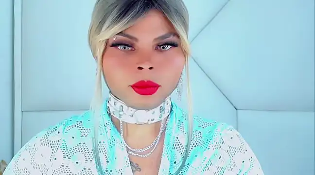 Snapshot of AdanKinng chatting on 12/12/24, 06:14 AdanKinng online show from 12/12/24, 06:14