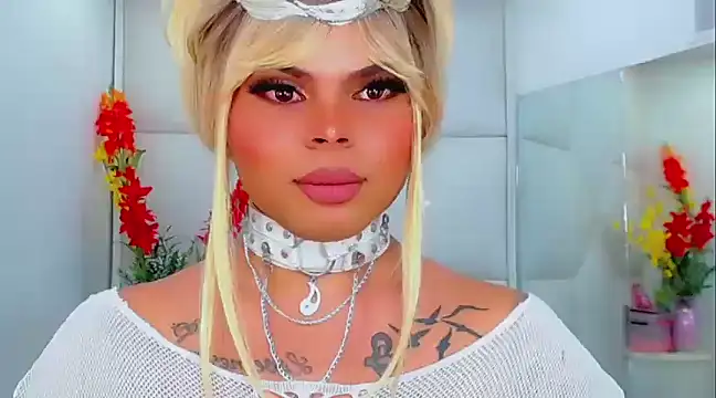 Snapshot of AdanKinng chatting on 02/28/25, 11:47 AdanKinng online show from 02/28/25, 11:47