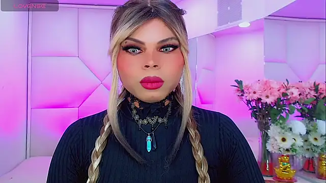 Snapshot of AdanKinng chatting on 09/27/25, 06:07 AdanKinng online show from 09/27/25, 06:07