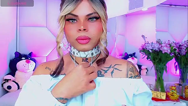 Snapshot of AdanKinng chatting on 11/14/25, 05:50 AdanKinng online show from 11/14/25, 05:50