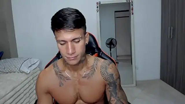 pettergrey1 online show from 02/15/26, 12:25