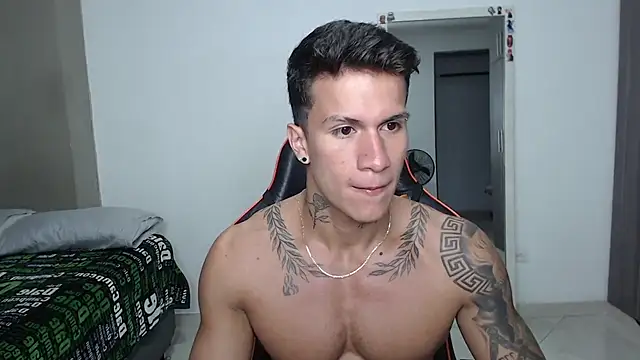 pettergrey1 online show from 04/07/26, 11:10