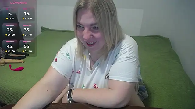 MARGARET gem online show from 10/31/25, 07:09