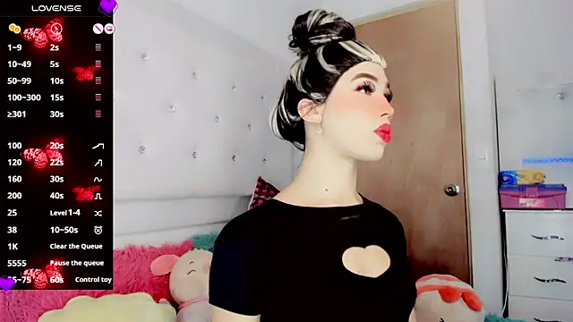 Snapshot of New_Doll chatting on 02/07/25, 08:22 New Doll online show from 02/07/25, 08:22