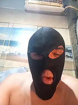 Snapshot of johngreece1 chatting on 10/01/25, 09:43 johngreece1 online show from 10/01/25, 09:43