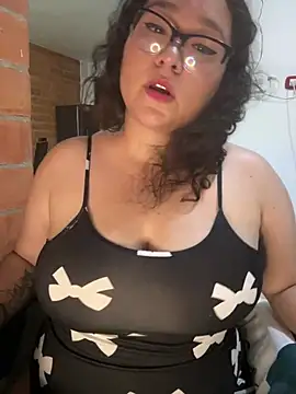 CinnamonCookiez online show from 12/17/24, 03:50