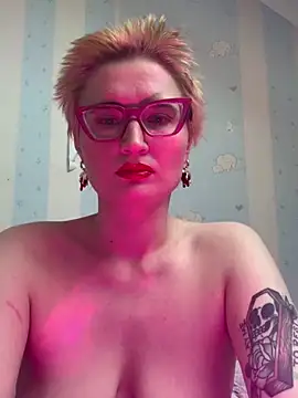 Charlotteeroseee online show from 02/09/25, 03:53