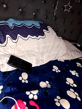 PequeArely online show from 02/08/25, 01:44