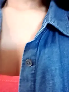 PequeArely online show from 02/09/25, 04:07