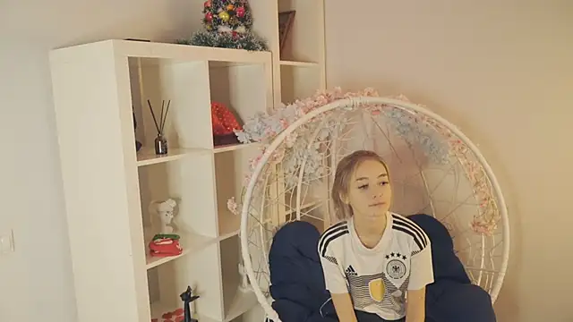 FlairCunard online show from 01/13/25, 05:44