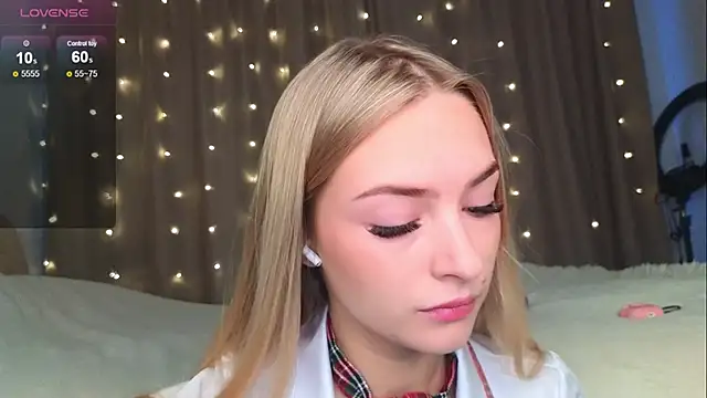 Soft Eva online show from 01/16/25, 07:49