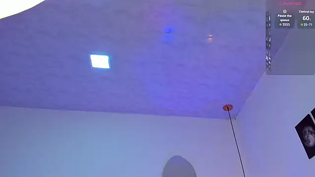 zoe rivers online show from 10/01/25, 12:05