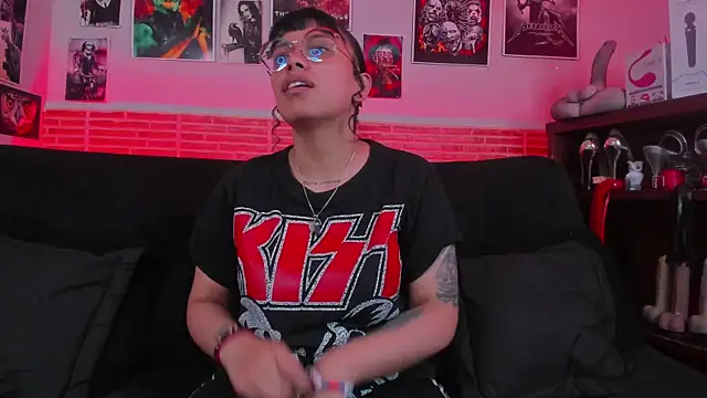 lilith-deveraux online show from 09/16/25, 02:18