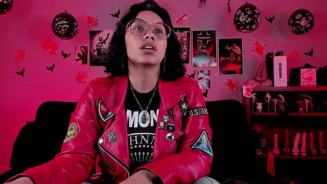 lilith-deveraux online show from 11/11/25, 09:59