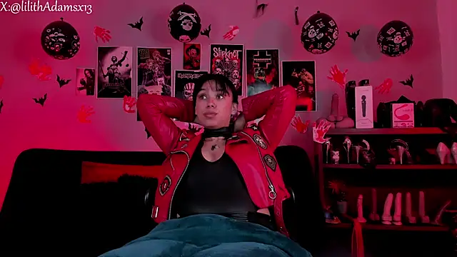 lilith-deveraux online show from 11/12/25, 02:17