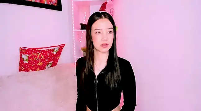 Snapshot of Manuelaa_mejiia chatting on 12/29/24, 12:45 Manuelaa mejiia online show from 12/29/24, 12:45