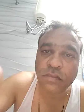 nupa230780 online show from 12/05/25, 02:20