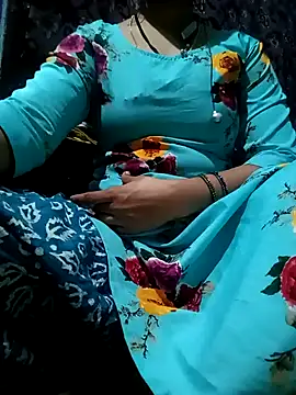 Snapshot of gunjan22 chatting on 12/08/24, 02:41 gunjan22 online show from 12/08/24, 02:41